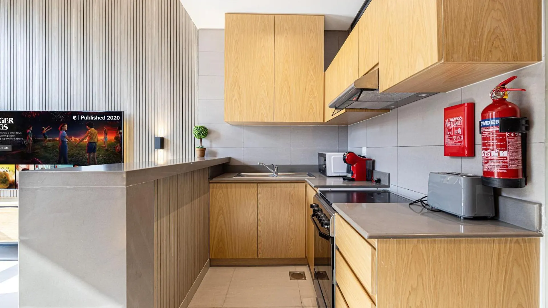 Luxe Minimalist Apartment By Blue Cloud Sharjah 0*,  Emirados Árabes Unidos