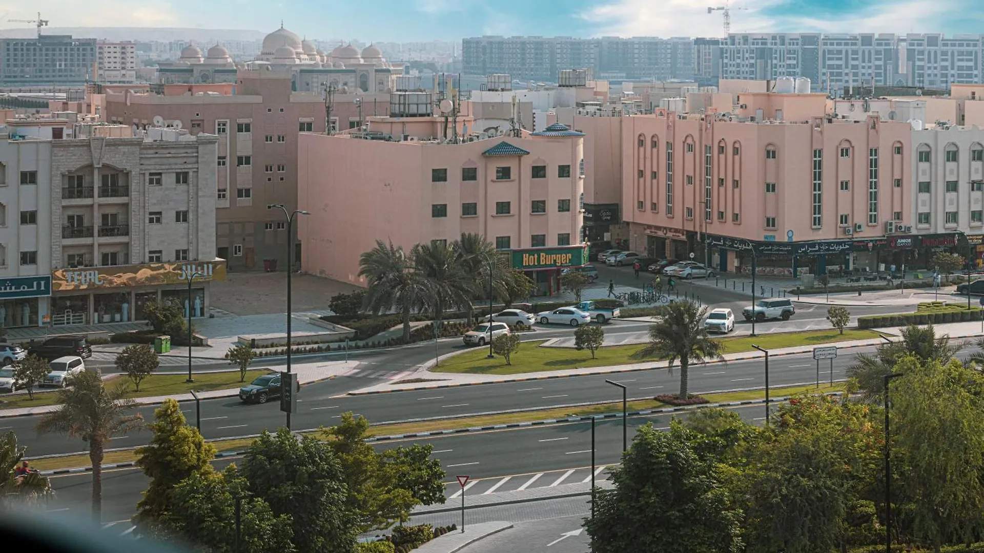 Luxe Minimalist Apartment By Blue Cloud Sharjah Verenigde Arabische Emiraten